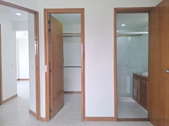 Apartamento de 2 alcobas en arriendo en El Poblado, Medellín, 82 m² · foto 13 de 17
