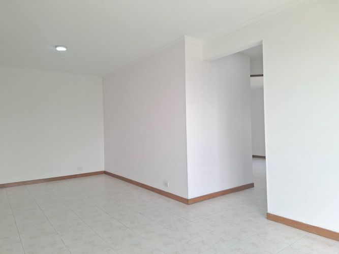 Apartamento de 2 alcobas en arriendo en El Poblado, Medellín, 82 m² · foto 3 de 17