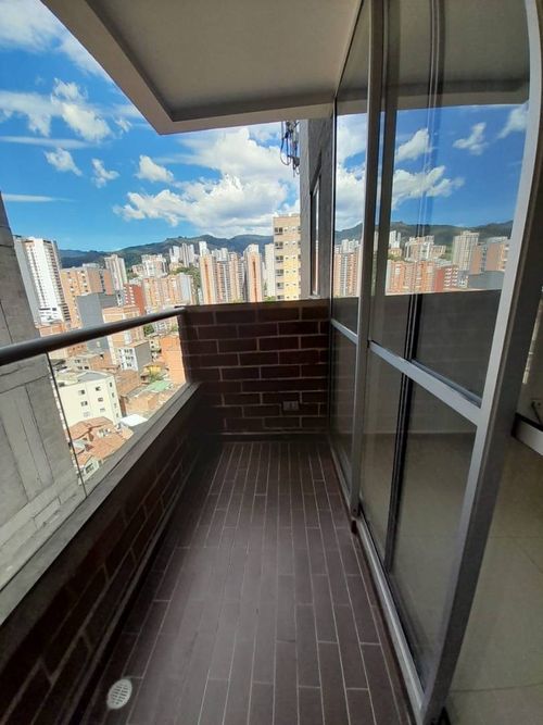Apartamento de 2 alcobas en venta en Las Lomitas, Sabaneta, 60 m² · foto 6 de 17