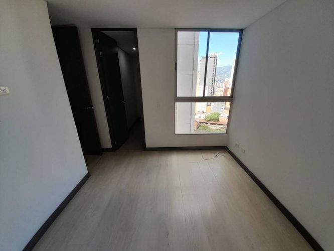 Apartamento de 2 alcobas en venta en Las Lomitas, Sabaneta, 60 m² · foto 14 de 17