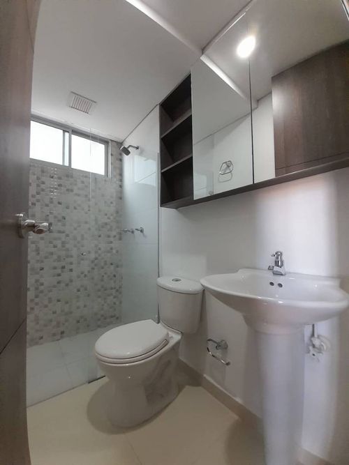 Apartamento de 2 alcobas en venta en Las Lomitas, Sabaneta, 60 m² · foto 15 de 17