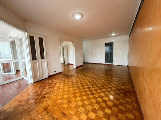 Apartamento de 4 alcobas en venta en Boston, Medellín, 169 m² · foto 5 de 17
