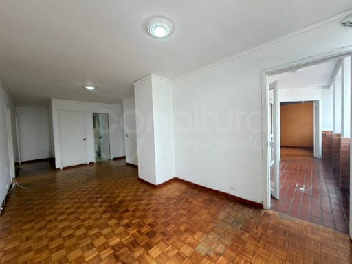 Apartamento de 4 alcobas en venta en Boston, Medellín, 169 m² · foto 6 de 17