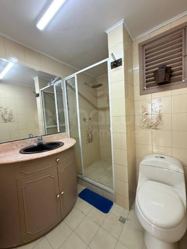 Apartamento de 4 alcobas en venta en Boston, Medellín, 169 m² · foto 15 de 17