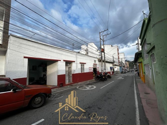 Casa de 7 alcobas en venta en Vercute, Floridablanca, 420 m² · foto 8 de 15