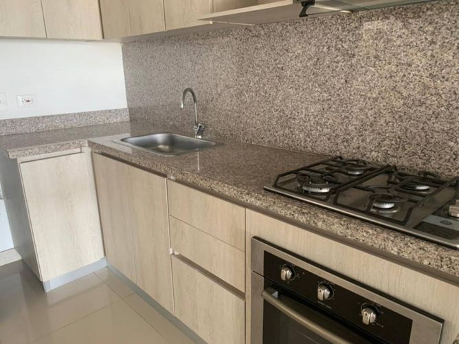 Apartamento de 2 alcobas en venta en Crespo, Cartagena, 87 m² · foto 7 de 11