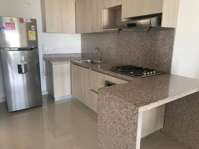Apartamento de 2 alcobas en venta en Crespo, Cartagena, 87 m² · foto 9 de 11