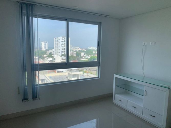 Apartamento de 2 alcobas en venta en Crespo, Cartagena, 87 m² · foto 11 de 11