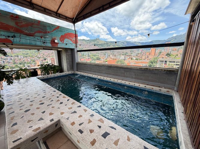 Apartaestudio en venta en Bombona No.1, Medellín, 19 m² · foto 2 de 23