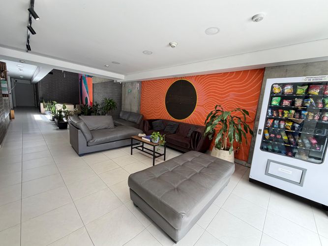 Apartaestudio en venta en Bombona No.1, Medellín, 19 m² · foto 6 de 23