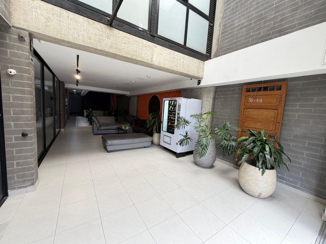 Apartaestudio en venta en Bombona No.1, Medellín, 19 m² · foto 10 de 23