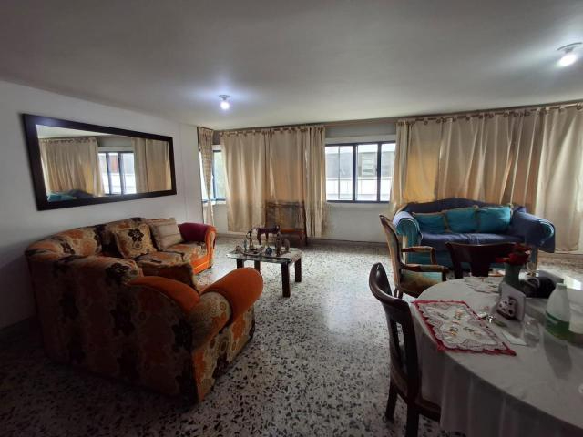Apartamento en Venta en Granada, Cali