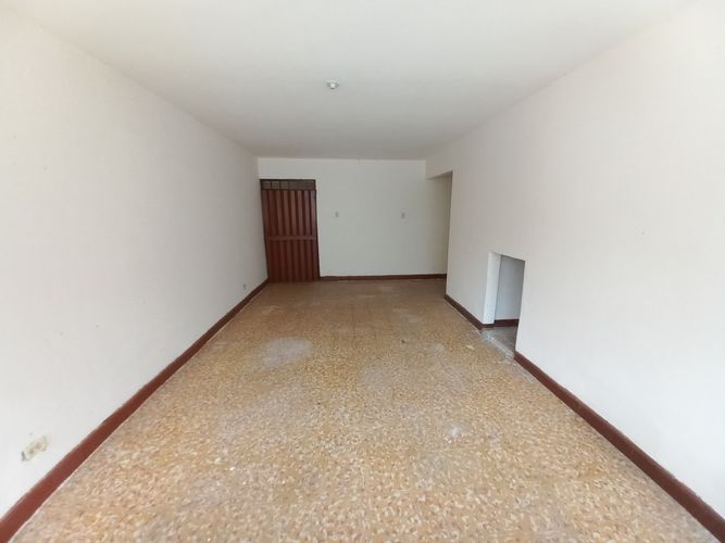 Casa de 3 alcobas en arriendo en Ub. La Victoria, Ibagué, 253 m² · foto 5 de 24