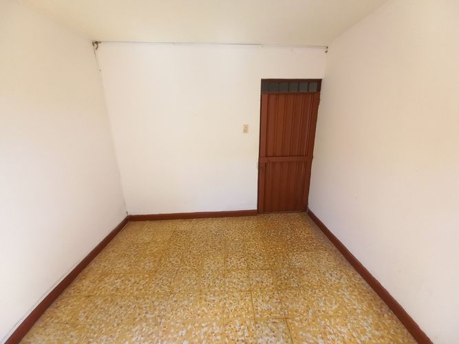 Casa de 3 alcobas en arriendo en Ub. La Victoria, Ibagué, 253 m² · foto 12 de 24