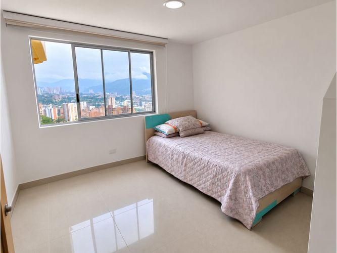 Apartamento de 3 alcobas en venta en Las Lomitas, Sabaneta, 82 m² · foto 11 de 14