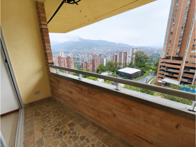 Apartamento de 3 alcobas en venta en Las Lomitas, Sabaneta, 82 m² · foto 13 de 14