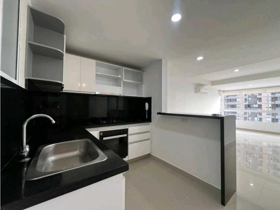 Apartamento en venta en Cr.La Castellana, Barranquilla · foto 3 de 16