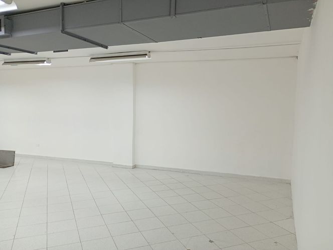 Local en arriendo en Los Naranjos, Itagüí, 185 m² · foto 2 de 9