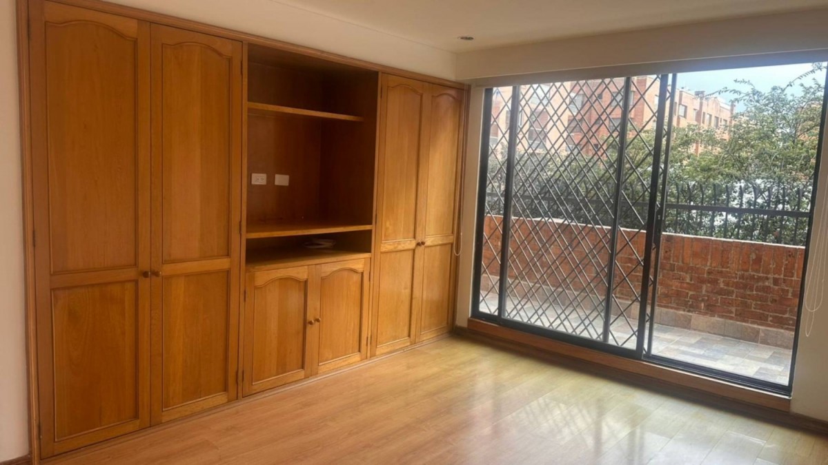 Apartamento en venta en Chicó Navarra, Bogotá · foto 8 de 17
