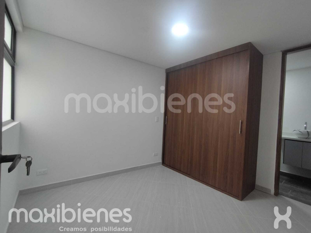 Apartamento en venta en Loma Del Indio, Medellín · foto 9 de 17