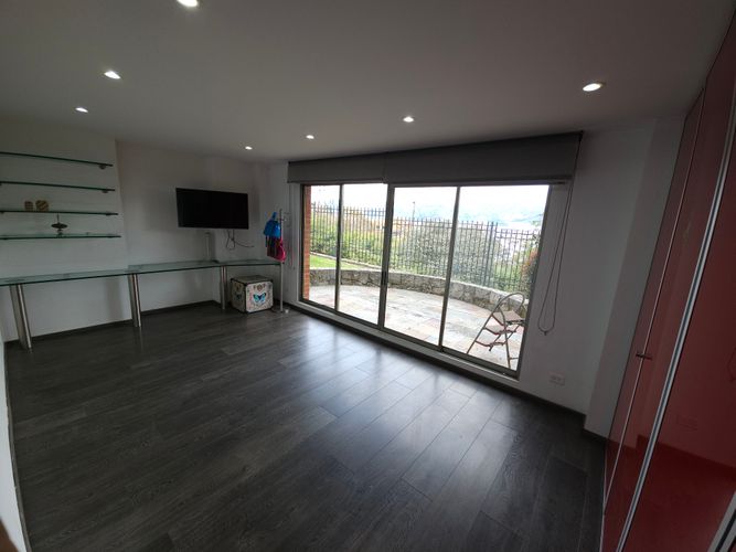 Casa en venta en Cerros De Suba, Bogotá · foto 14 de 22