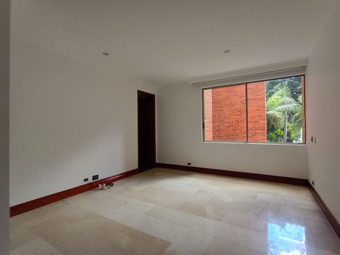 Apartamento de 3 alcobas en arriendo en Laureles, Medellín, 115 m² · foto 7 de 15