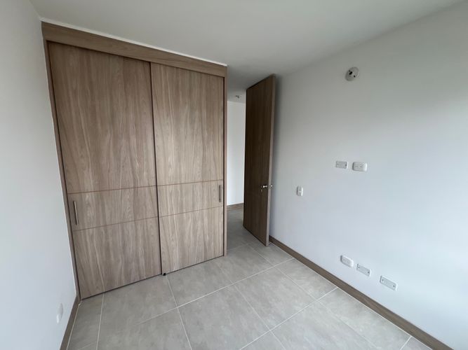 Apartamento de 3 alcobas en venta en Prados Del Norte, Cali, 70 m² · foto 4 de 12