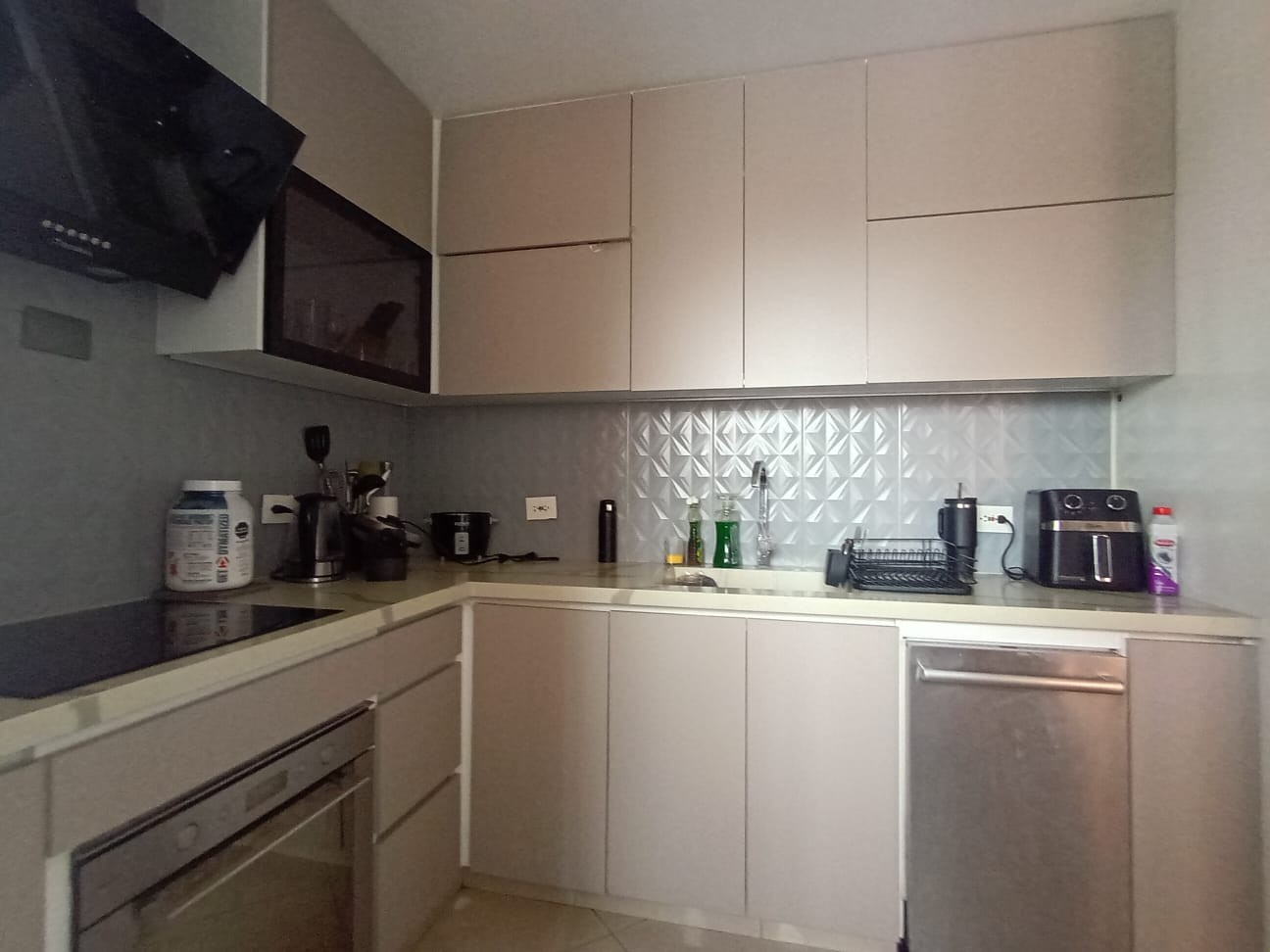 Apartamento en arriendo en Laureles, Medellín · foto 15 de 19