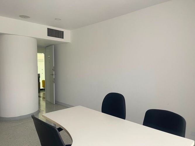 Consultorio en venta en El Poblado, Medellín, 123 m² · foto 9 de 20
