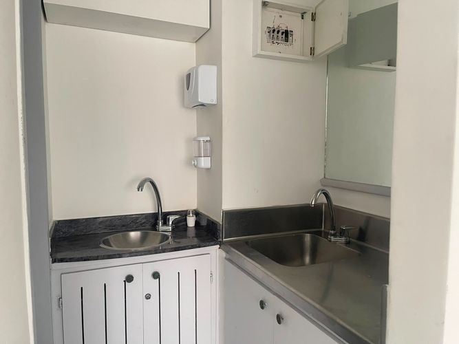 Consultorio en venta en El Poblado, Medellín, 123 m² · foto 15 de 20