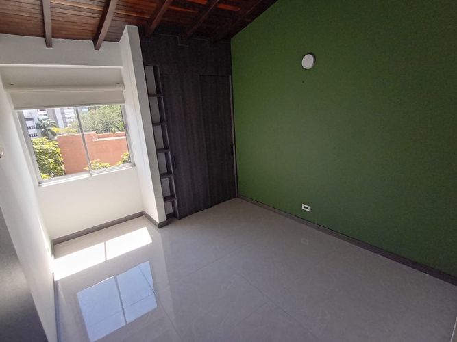Apartamento de 4 alcobas en venta en Laureles, Medellín, 137 m² · foto 14 de 19