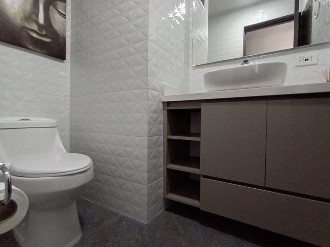 Apartamento de 4 alcobas en venta en Laureles, Medellín, 137 m² · foto 17 de 19