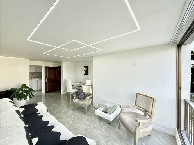 Apartamento de 3 alcobas en venta en Santa Anita, Cali, 74 m² · foto 3 de 24
