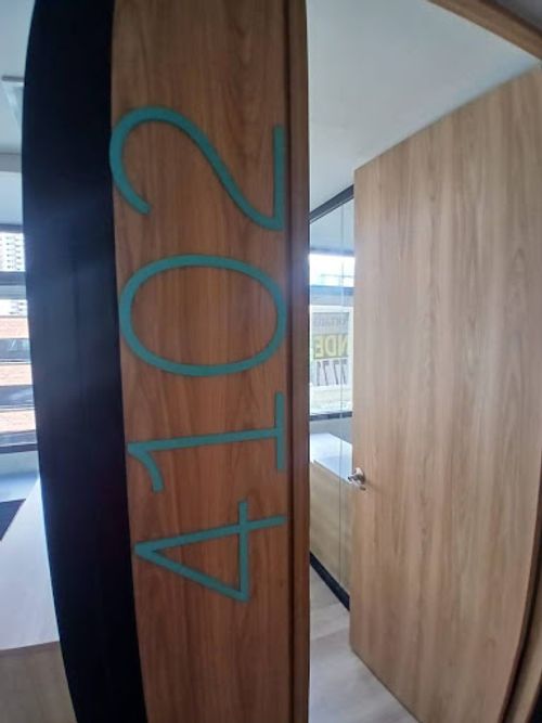 Oficina en arriendo en Los Colores, Medellín, 5 m² · foto 2 de 2