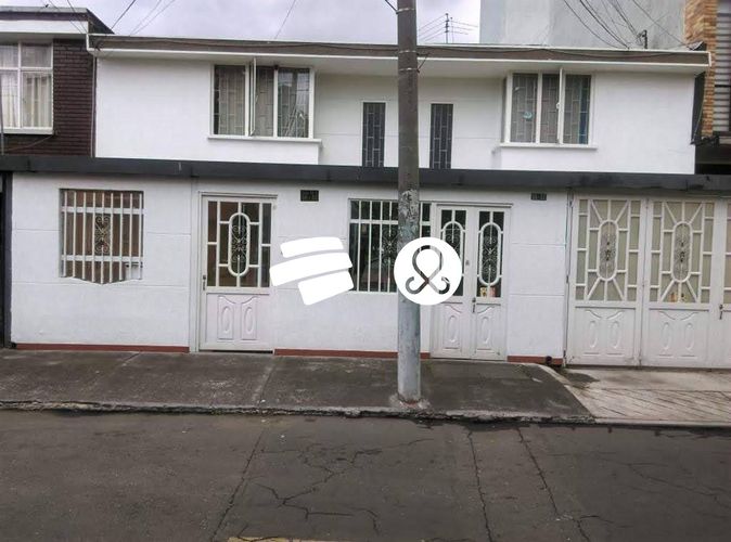 Casa de 9 alcobas en venta en Engativá, Bogotá, 330 m² · foto 19 de 19