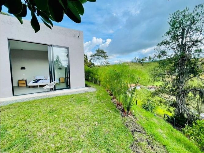 Casa de 3 alcobas en arriendo en La Mosquita, Rionegro, 290 m² · foto 3 de 23