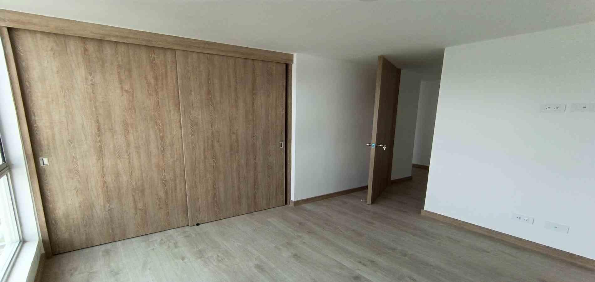 Apartamento en venta en Chipre, Manizales · foto 7 de 24