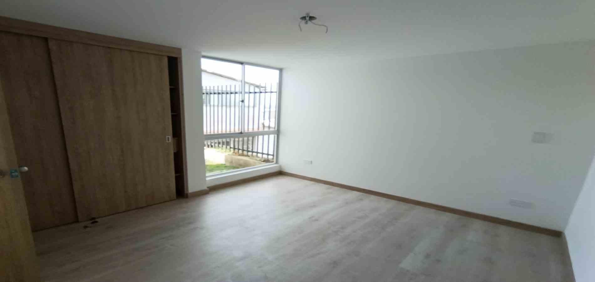Apartamento en venta en Chipre, Manizales · foto 3 de 16