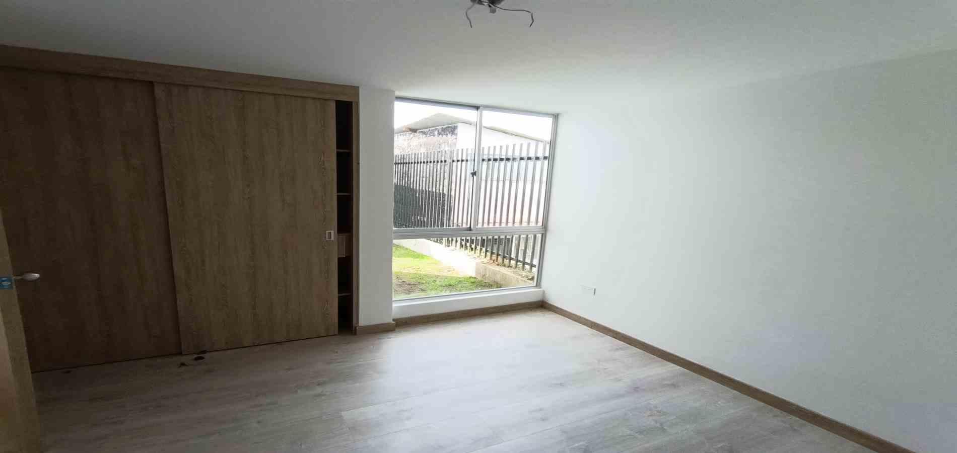 Apartamento en venta en Chipre, Manizales · foto 7 de 16