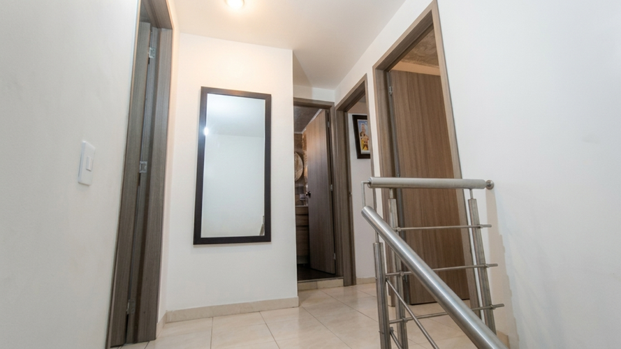 Casa de 4 alcobas en venta en Villa Campestre, Girón · foto 8 de 15
