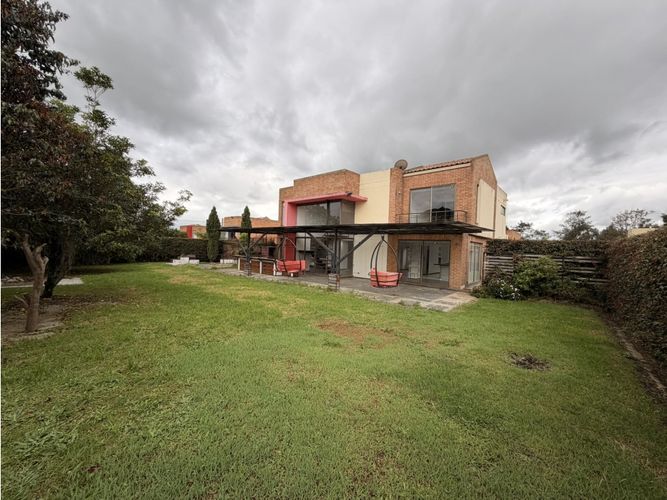 Casa de 4 alcobas en venta en Parcelas, Cota, 257 m² · foto 4 de 24
