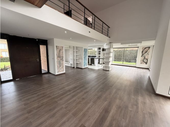 Casa de 4 alcobas en venta en Parcelas, Cota, 257 m² · foto 6 de 24