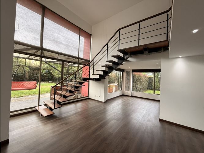 Casa de 4 alcobas en venta en Parcelas, Cota, 257 m² · foto 7 de 24