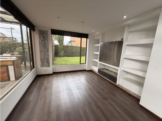 Casa de 4 alcobas en venta en Parcelas, Cota, 257 m² · foto 11 de 24