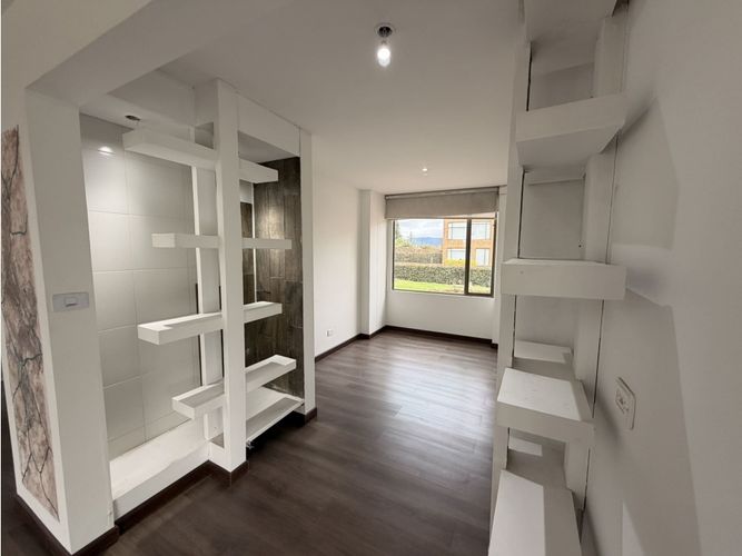 Casa de 4 alcobas en venta en Parcelas, Cota, 257 m² · foto 13 de 24