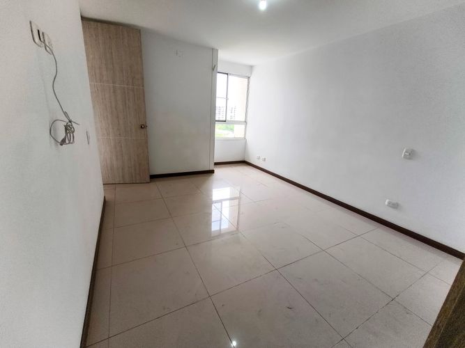 Apartamento de 3 alcobas en venta en Valle Del Lili, Cali, 85 m² · foto 16 de 22