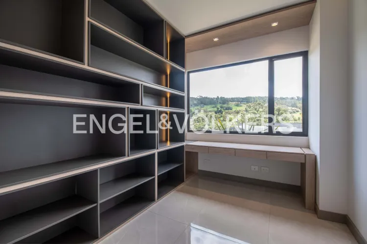 Casa de 4 alcobas en venta en Las Palmas, Envigado, 460 m² · foto 9 de 16