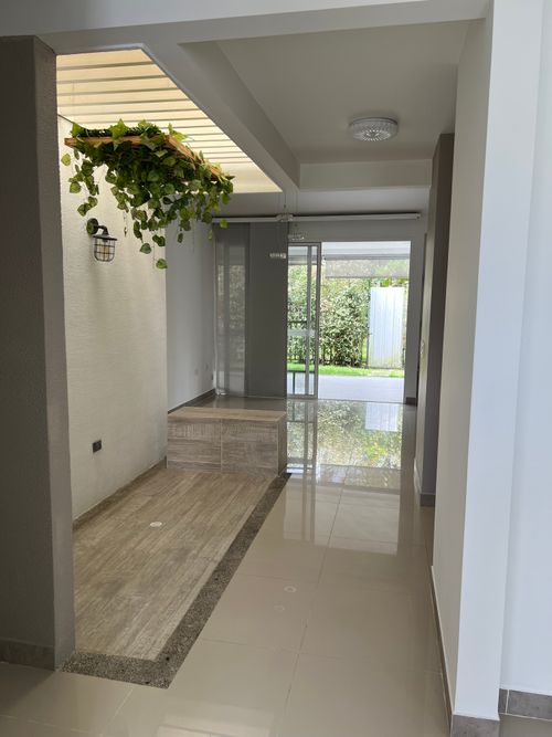 Casa de 3 alcobas en venta en El Castillo, Jamundí, 121 m² · foto 4 de 20