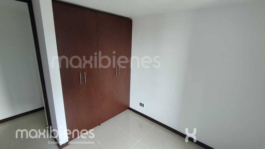 Apartamento de 3 alcobas en arriendo en Castropol, Medellín, 70 m² · foto 9 de 16