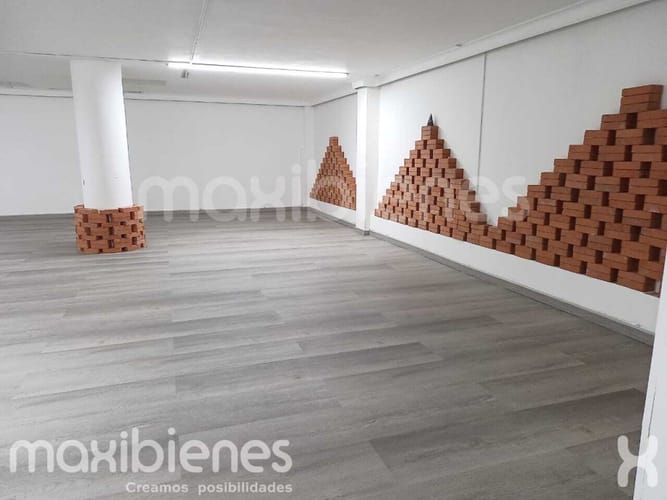 Local en arriendo en La Floresta, Medellín, 138 m² · foto 3 de 12